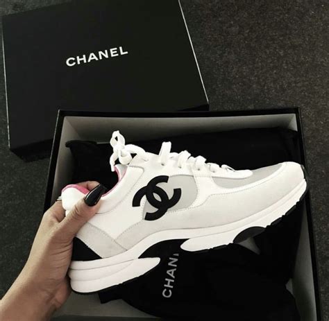 tenis de mujer chanel|chanel black and white sneakers.